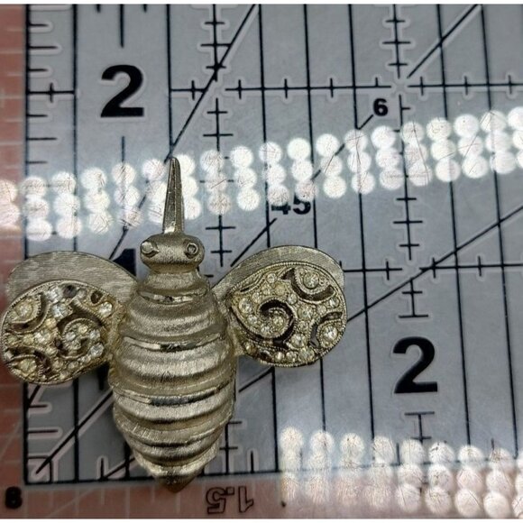 Kramer Rhinestone Bumble Bee Brooch Rare Bug Signed Pin Silver Tone Vintage - Picture 3 of 10